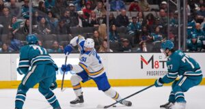 Os Blues ultrapassaram os Sharks com um gol de Robert Thomas no OT.