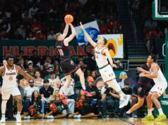 Louisville conseguiu derrotar o número 22 de Miami