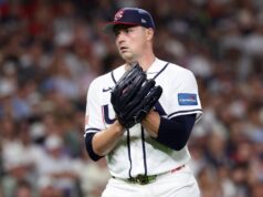 A equipe dos EUA removeu Tarik Scoble do elenco, adicionando substitutos.