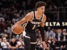 Os Hawks colocaram em jogo uma seqüência de 6 vitórias consecutivas contra a derrapagem de 7 jogos do Mavericks