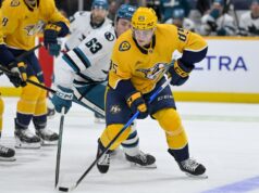 Os Predators explodiram com 5 gols no primeiro período, superando os Sharks pela 5ª vitória consecutiva