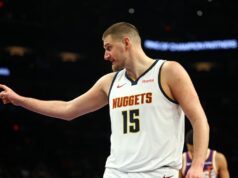 Resumo da NBA: o triplo-duplo de Nikola Jokic, arremesso tardio, levanta Nuggets