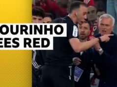José Mourinho sai após o empate tardio do Benfica frente ao FC Porto.