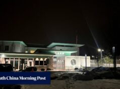 A polícia afirma que houve uma explosão na embaixada dos EUA em Oslo, na Noruega, mas ninguém ficou ferido.