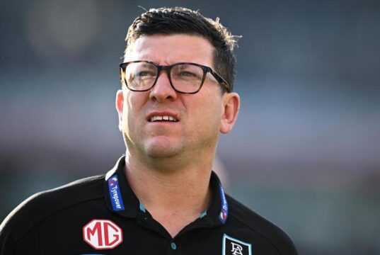 ‘Continue firme’: novo treinador do Port adora desafios