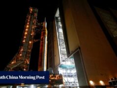 A NASA autorizou o lançamento do foguete lunar Artemis em abril com 4 astronautas.