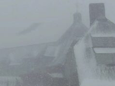 Ventos fortes resultaram no fechamento do Timberline Lodge, Mount Hood Ski Resort.