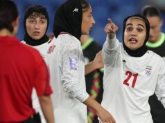 Quem tomou as decisões de procurar asilo na Austrália ou regressar ao Irão