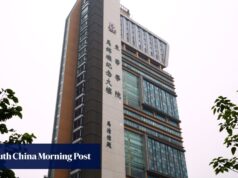 O Tung Wah College revisará sua candidatura ao status de universidade em abril.