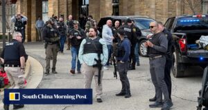 A polícia está respondendo a uma denúncia de um atirador ativo em uma sinagoga de Michigan.