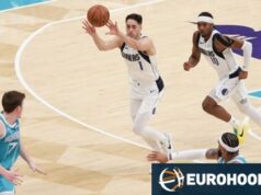 John Poulakidas: estreia na NBA com o Mavericks, vitória confortável para o Hornets