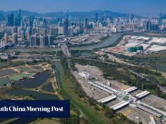 O magnata de Hong Kong apelou a uma abordagem cautelosa ao crescimento face à incerteza global.