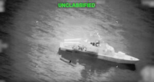 Minas no Estreito de Ormuz: Washington ameaça o Irão com “consequências militares”