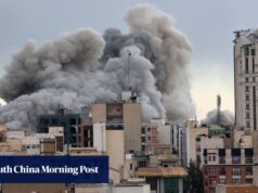 Os militares dos EUA alertaram os civis para evitarem as instalações portuárias utilizadas pela marinha iraniana.