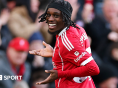 Premier League: destaques do jogo do dia, como acompanhar e ouvir na BBC neste fim de semana.