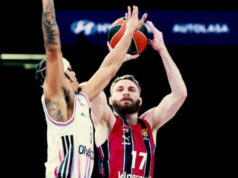 Basquete parisiense no segundo quarto Kusner venceu Baskonia