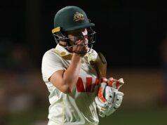 Alyssa Healy aparece no dia 13 da noite de testes em Perth