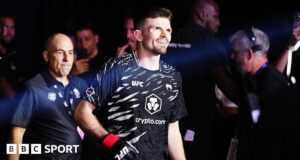 UFC: Harry Hardwick trabalhando no turno da noite e morando com os pais, 31, antes da oportunidade do UFC