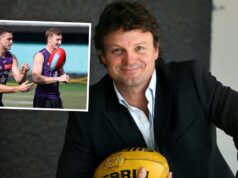 Os Fremantle Dockers devem almejar uma grande final pelo menos em 2026, diz o ex-técnico da AFL Scott Waters