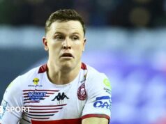 Jaifield: Lateral do Wigan Warriors afastado por 4-6 semanas com apendicite.