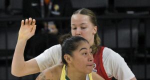 Aksu brilha pelo Opals em duelo contra a Hungria