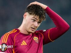 Evan Ferguson: Atacante da Roma perderá os play-offs da Copa do Mundo da República da Irlanda