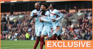 Transferência de Kevin Schade discutida pelo Arsenal