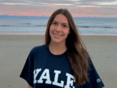 Yale Bulldogs conquistam compromisso verbal em 2027 da nado costas Chloe Meyer-Blohm