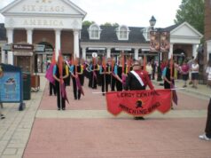 Em 2011, mais de 12 adolescentes na cidade de Nova York desenvolveram tiques temporários do tipo Tourette. As pessoas ainda estão debatendo por que