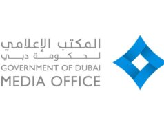 Estilhaços caíram na fachada de um prédio no centro de Dubai.. Não houve feridos