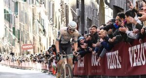 ‘Este ano haverá menos espaço para heróis’ – depois de um caótico fim-de-semana de abertura, Matej Mohorič junta-se aos líderes do Bahrein Foi conquistada uma versão ligeiramente mais fácil do Strade Bianche.