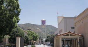 O que saber sobre a Warner Bros. A descoberta da venda