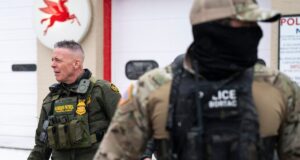 Funcionários do ICE e da Patrulha de Fronteira enfrentam investigações formais.