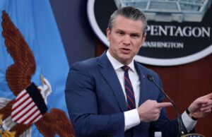Relatório: Fotos indecentes de Pat Hegseth baniram fotógrafo dos avisos do Pentágono