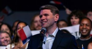 Old X Post de James Talarico provoca reação republicana: ‘Ele está torrado’