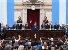 Xavier Miley defendeu com entusiasmo a sua administração e anunciou um plano de 90 reformas para a política futura.