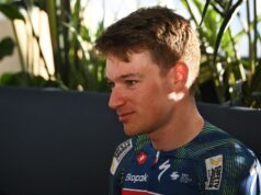 ‘Foi uma reação infantil’ – Ethan Hayter irritado com a moto da TV Mas lamento ter perdido meu dedo médio. Tirreno-Adriatico TT