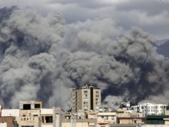 A guerra se agravou à medida que aeronaves dos EUA e Israel atacavam o Irã. Quatro soldados americanos foram mortos.