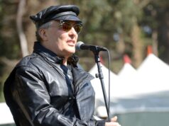 Jello Biafra, falecido membro da família Kennedy, se recupera de acidente vascular cerebral hemorrágico