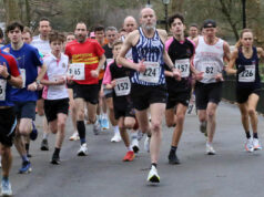 Atletas de todas as idades na última sexta-feira do mês percorrem 5km no Hyde Park