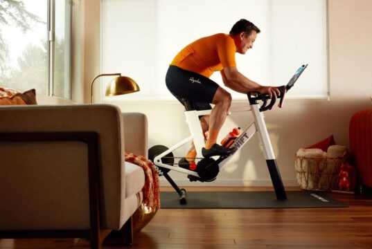 A Zwift reduz o preço de seu Ride Smart Frame em US$ 200, o preço mais baixo de todos os tempos.