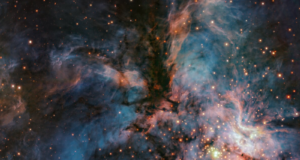 O falcão cósmico abre suas asas Imagem espacial do dia de 6 de março de 2026