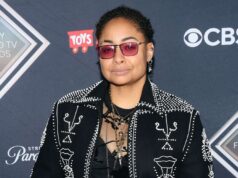 Raven-Symoné perdeu o controle depois de não conseguir reconhecer a letra de sua própria música