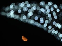 A Lua atinge a fase do terceiro quarto amanhã! Aqui está o que você precisa saber