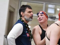 O técnico do Shippensburg, Tim Verge, anuncia aposentadoria