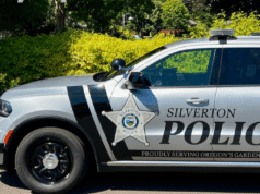 Pedestre morreu Outra pessoa ficou ferida em um acidente em um complexo de apartamentos em Oregon.