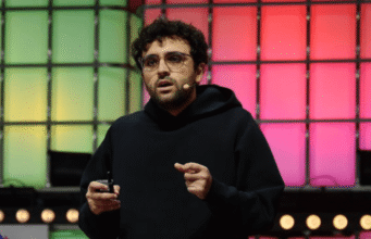 Kalshi enfrenta reação negativa sobre negociação de acordo de US$ 54 milhões na destituição de Khamenei