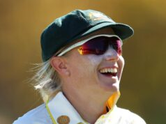 Annabelle Sutherland ficaria “absolutamente encantada” em rebater novamente contra a lenda australiana Alyssa Healy.
