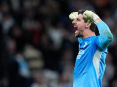 “Dizem que não jogo bem com os pés, sei que não sou Teri Stegen, mas tenho um bom remate”.