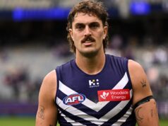 Luke Jackson e Sean Darcy têm permissão do técnico do Fremantle Dockers, Justin Longmire, para decidir quando atacar